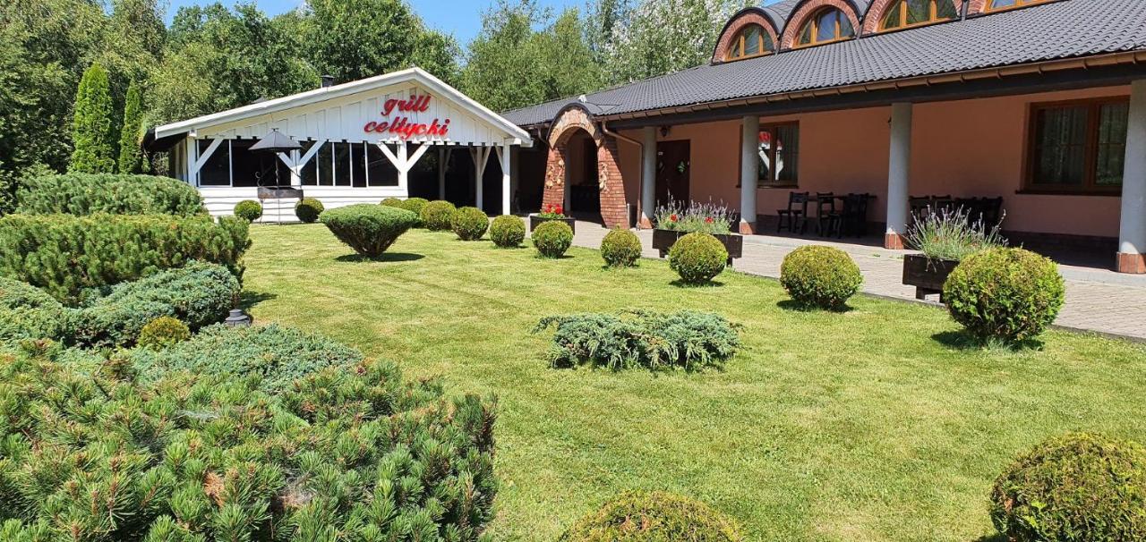 Hotel Zajazd Celtycki Zakrzow  Extérieur photo